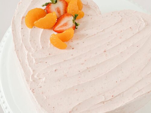 Heart Shaped Cake - Classy Girl Cupcakes-sgquangbinhtourist.com.vn