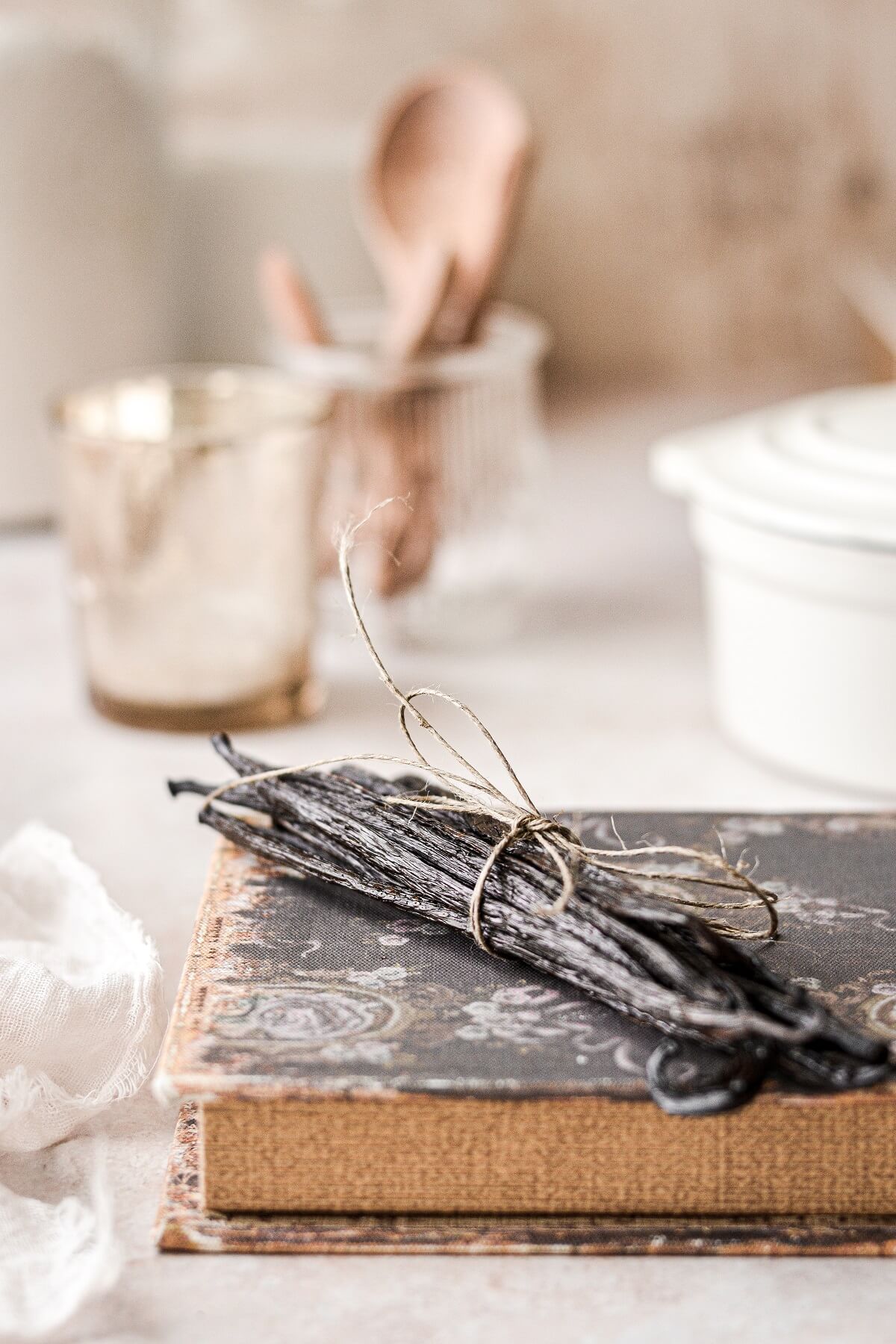 Vanilla beans tied with twine.