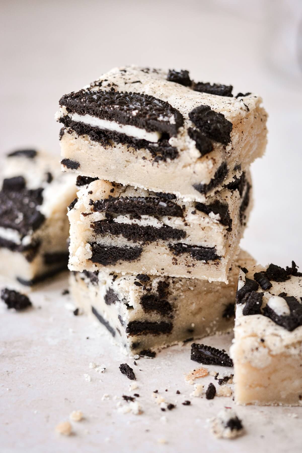 A stack of Oreo cookies and cream cookie bars.