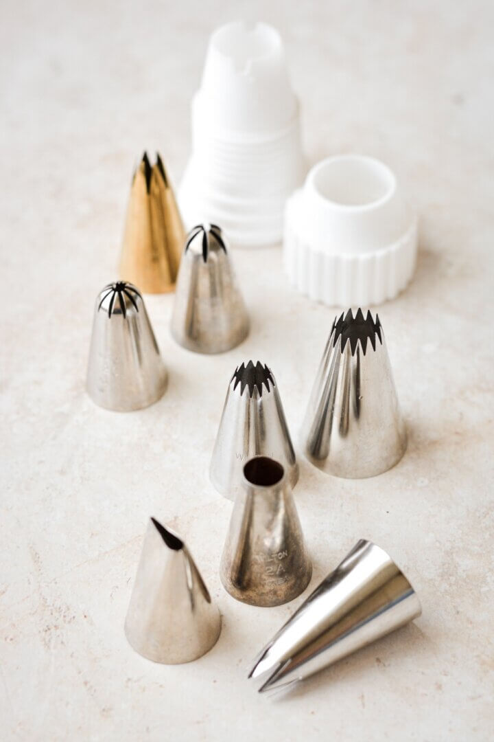 Piping tips and couplers.