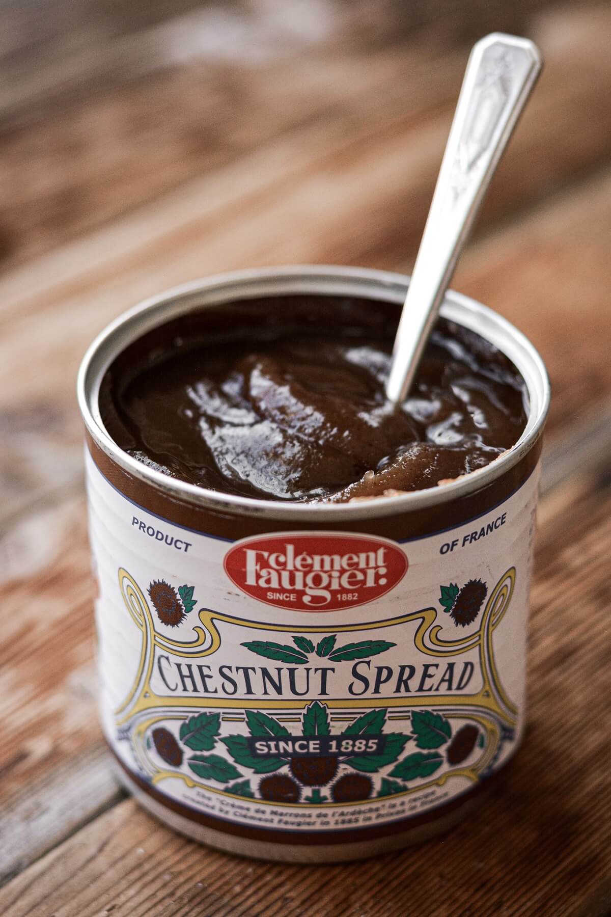 Can of chestnut spread.