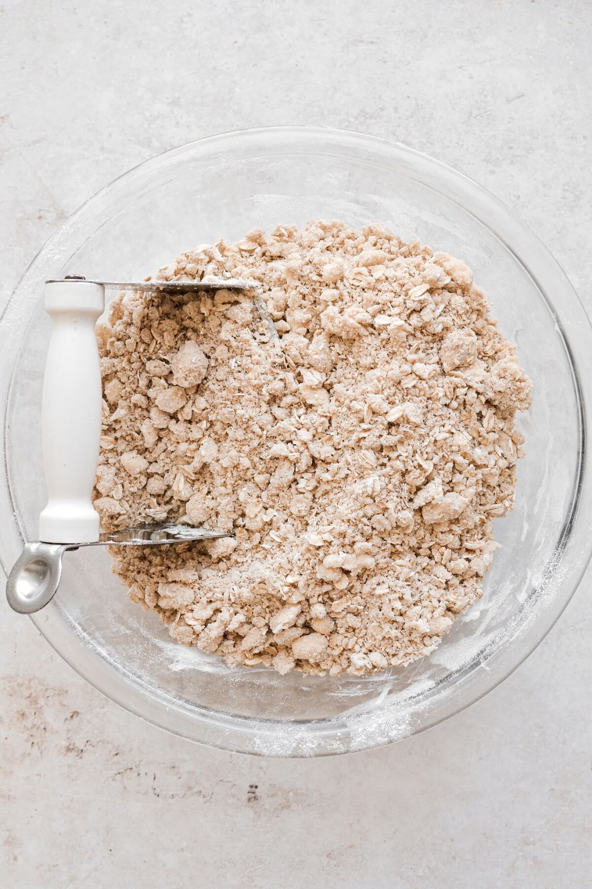 Step 4 for making oatmeal crumble crust.