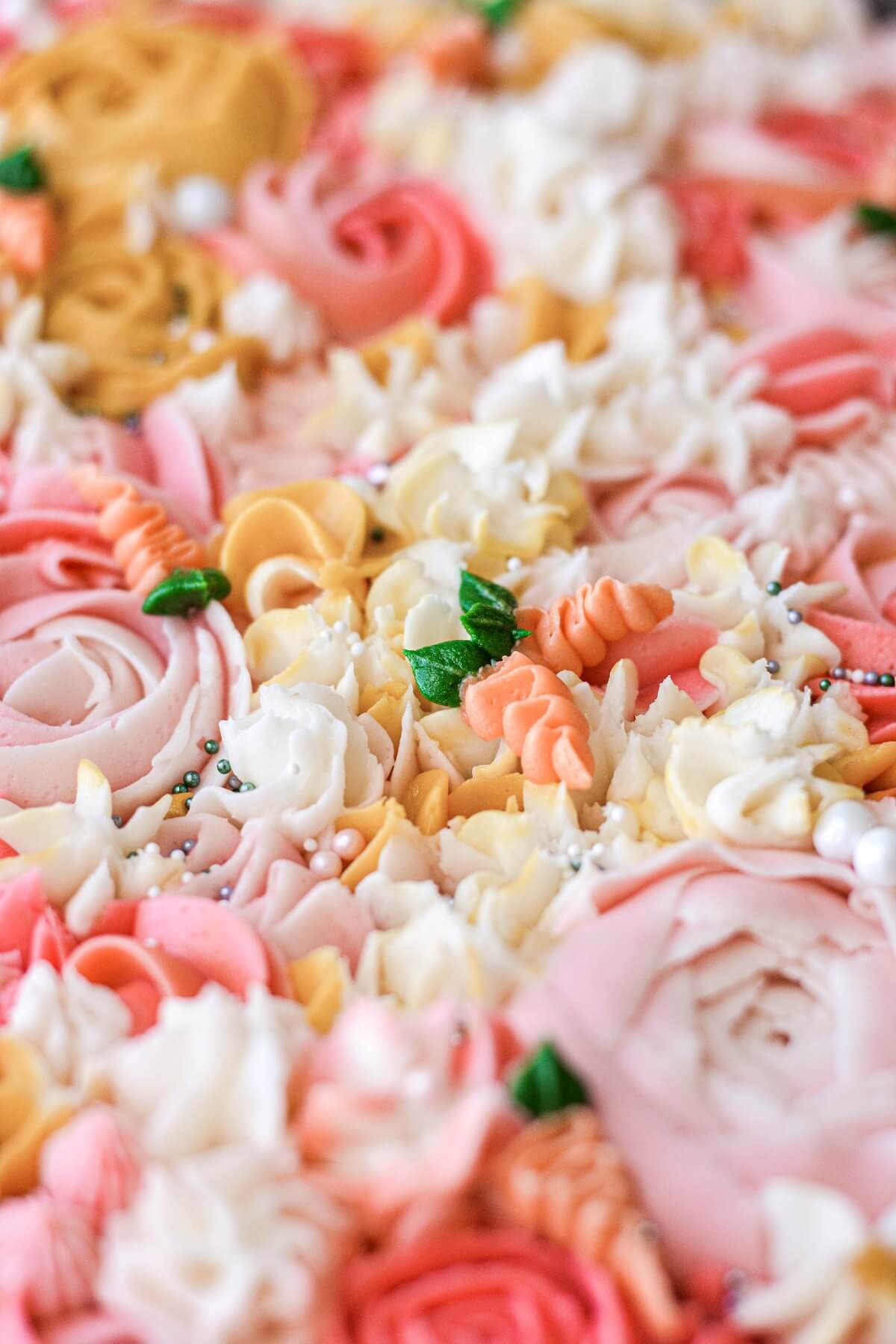 Buttercream flowers on a cake.