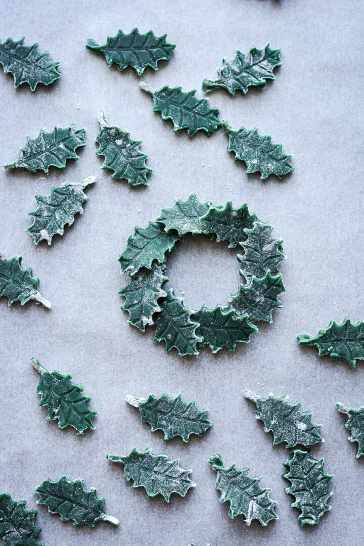 Step 3 for making Christmas wreath cookies.