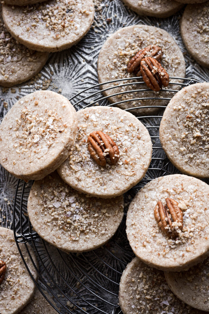 Pecan sandies on a cooling rack.