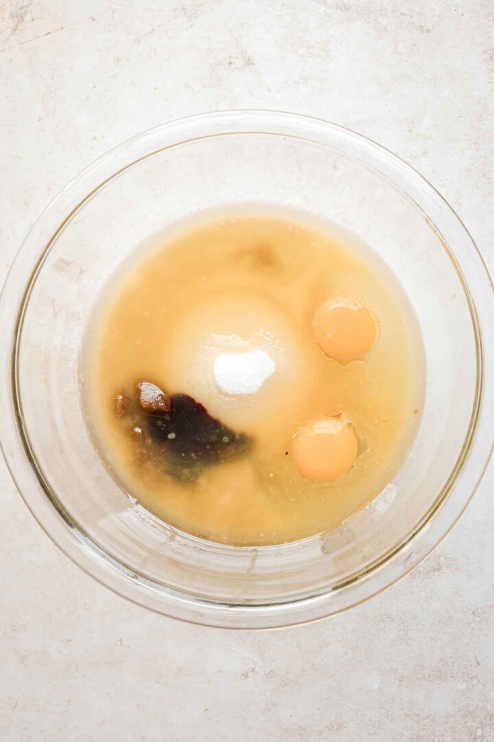 Step 1 for making red velvet bars.