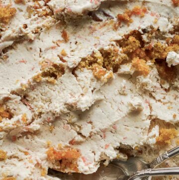 Carrot cake ice cream with two spoons.
