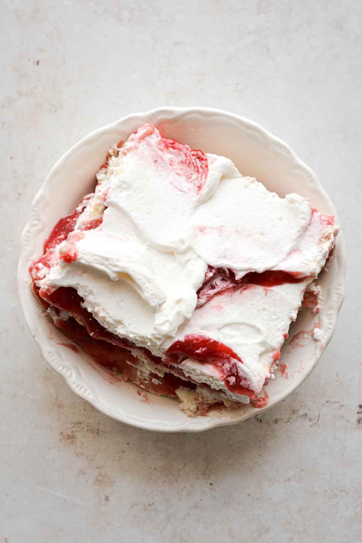 Strawberry pudding in a bowl.