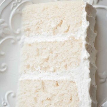 Slice of white velvet cake.